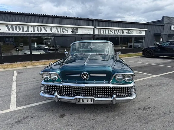Buick Century 1958 photo 2