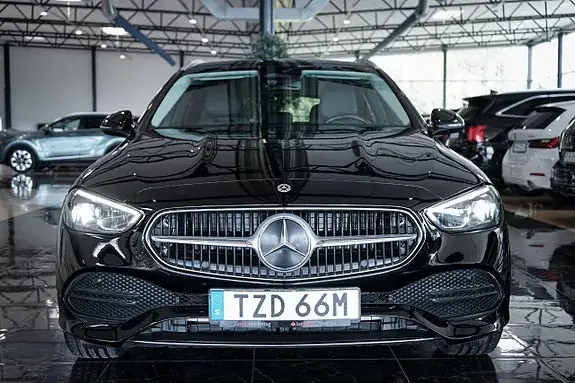 Mercedes-Benz C300 2022 photo 2