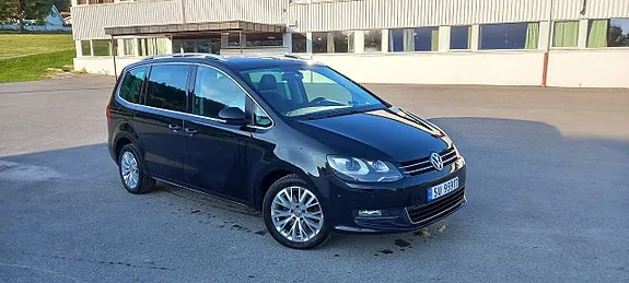 Volkswagen Sharan 2011 photo 2