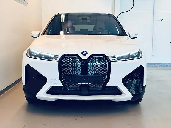 BMW Ix 2023 photo 3