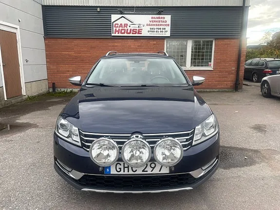 Volkswagen Passat Alltrack 2014 photo 2