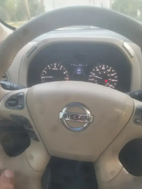 Nissan Pathfinder 2013 photo 5