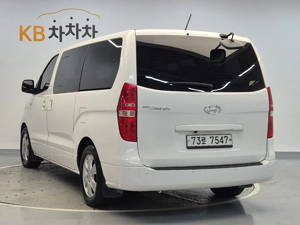 Hyundai Grand Starex 2019 photo 2