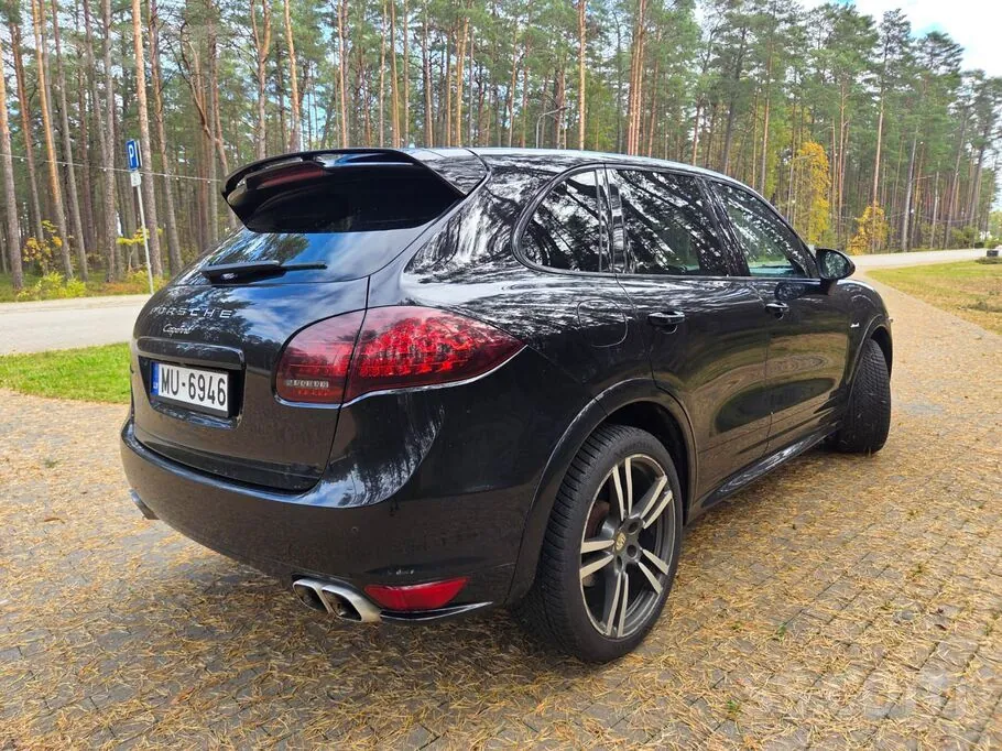 Porsche Cayenne 2012 photo 5