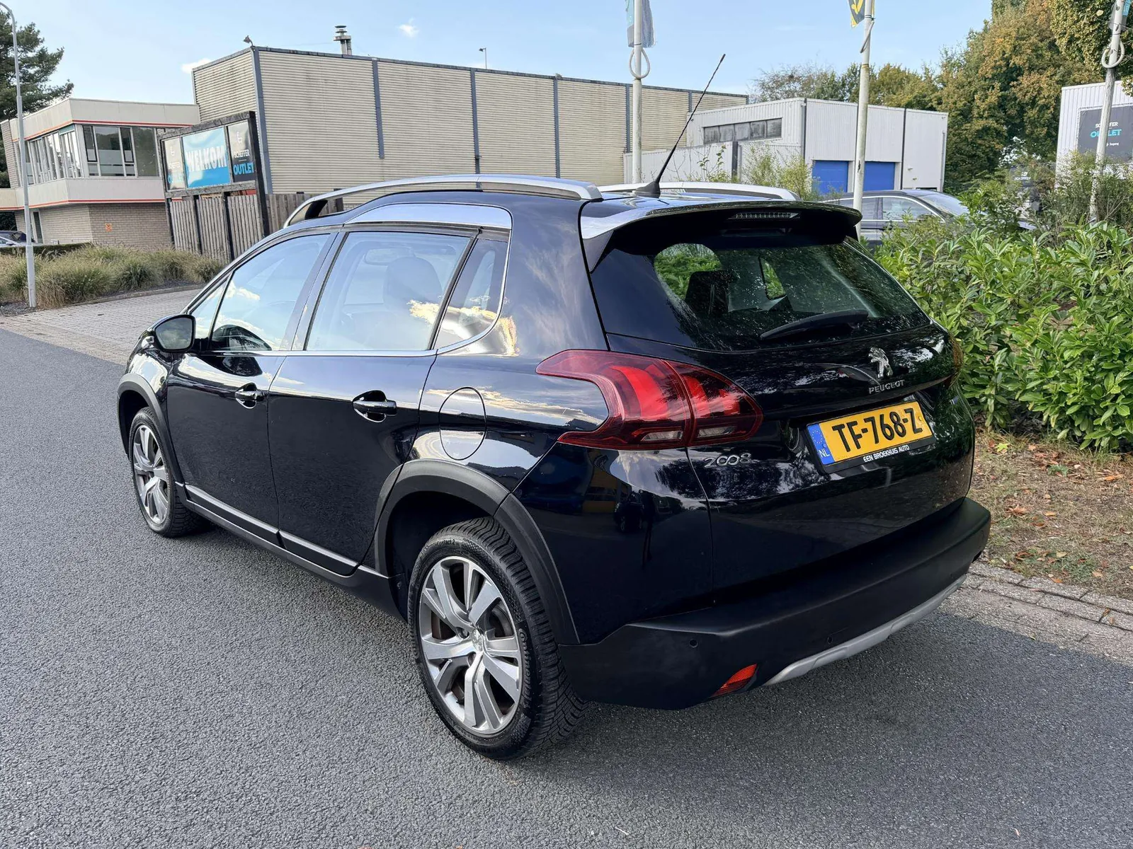Peugeot 2008 2016 photo 3