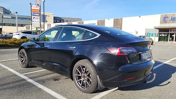 Tesla Model 3 2019 photo 2