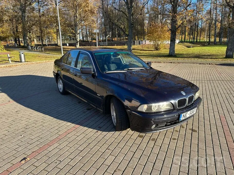 BMW 525