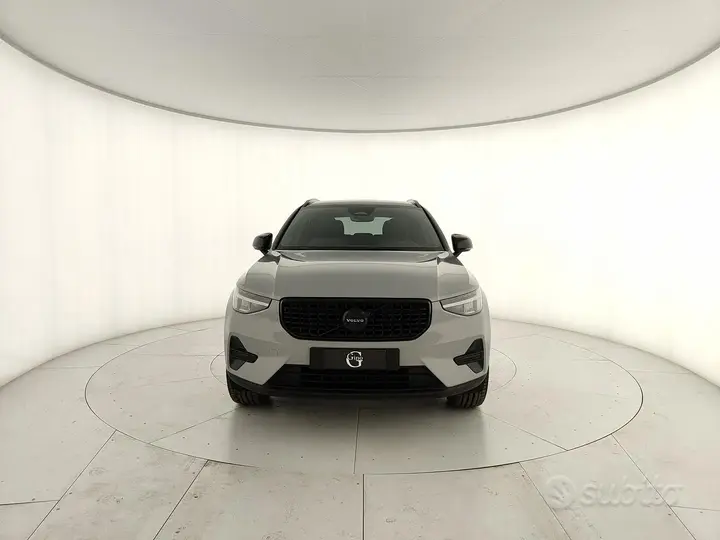 Volvo Xc40 photo 2