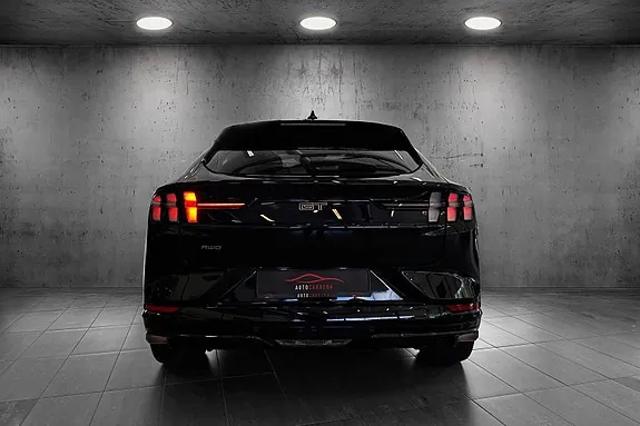 Ford Mustang Mach-E 2023 photo 4