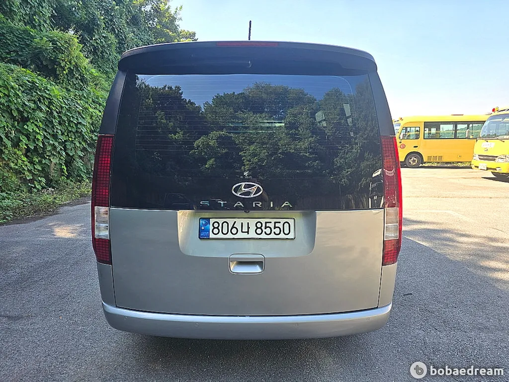 Hyundai Staria 2022 photo 3