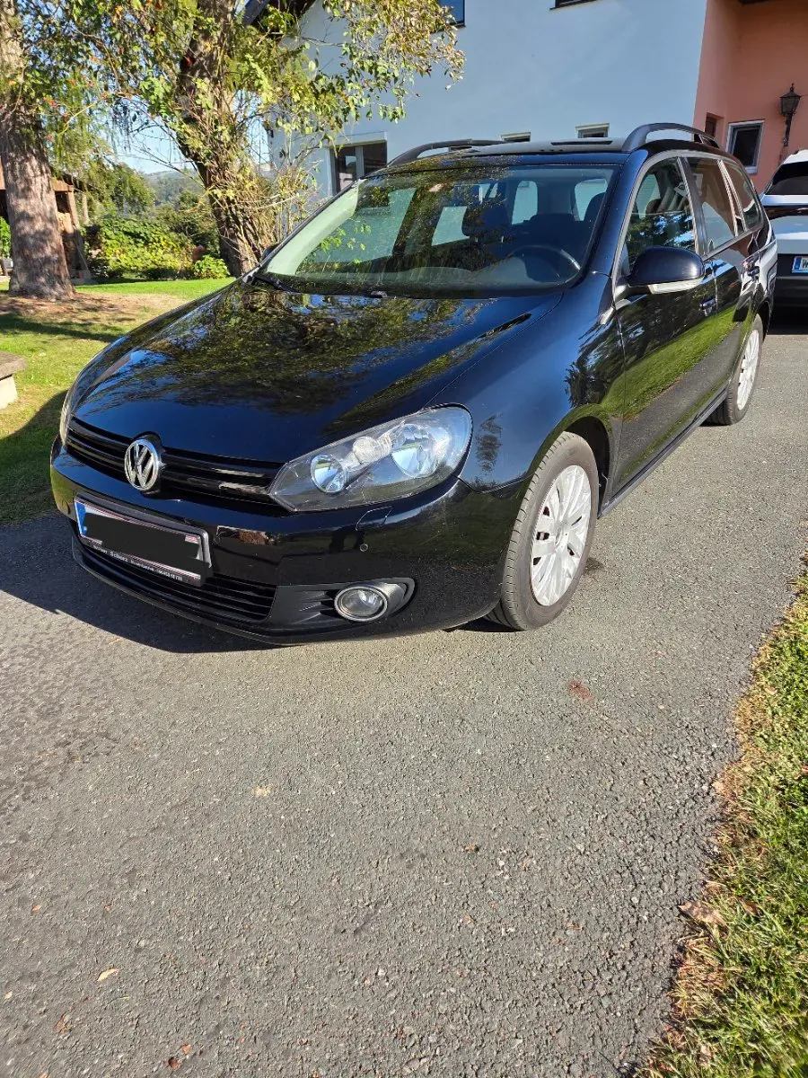 Volkswagen Golf 2011 photo 2