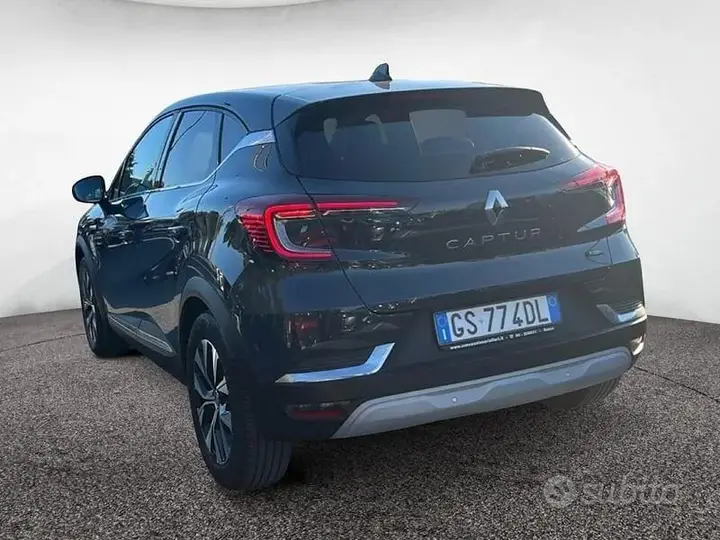Renault Captur 2023 photo 4
