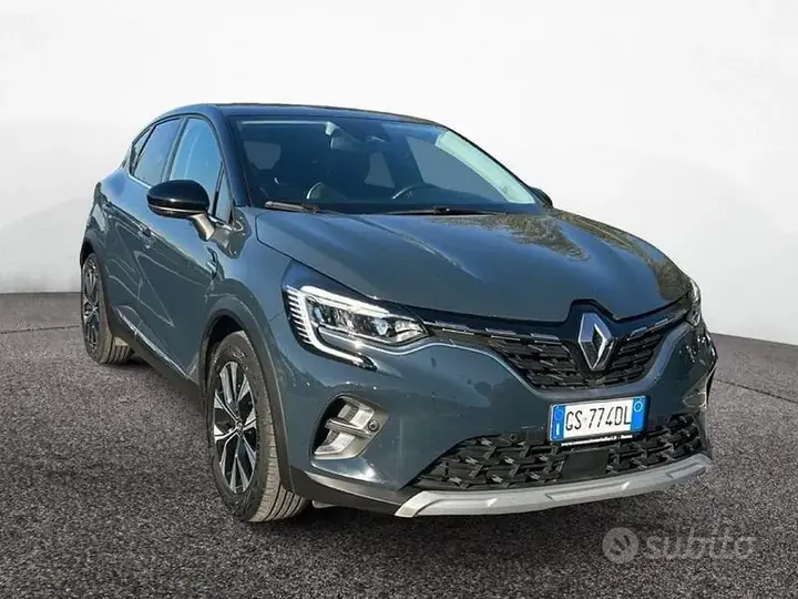 Renault Captur 2023 photo 2