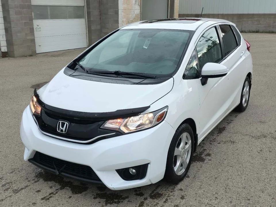 Honda Fit 2015 photo 2