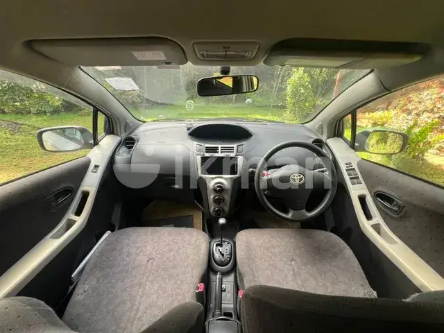 Toyota Vitz 2007 photo 2