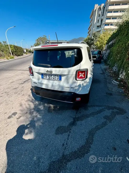 Jeep Renegade 2015 photo 4
