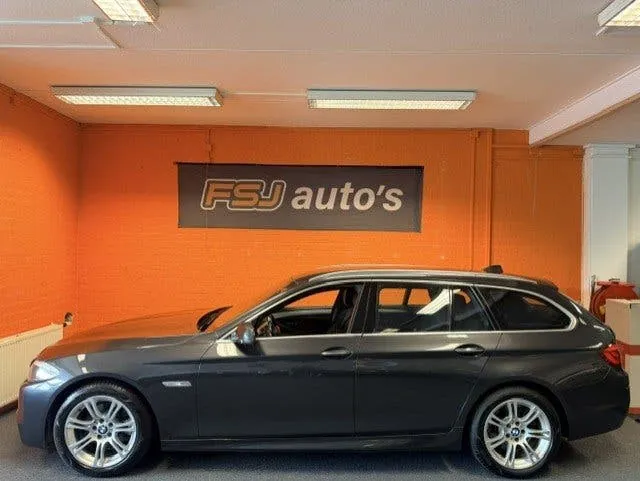BMW 5 Series 2013 photo 2