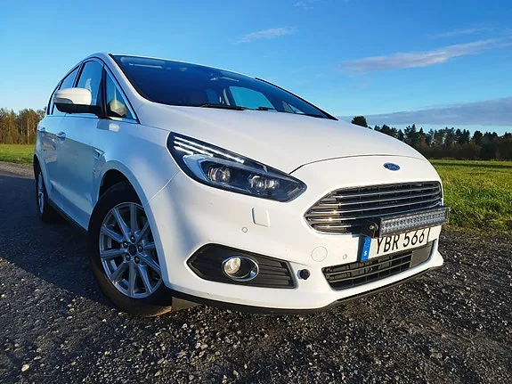 Ford S-Max 2016 photo 3