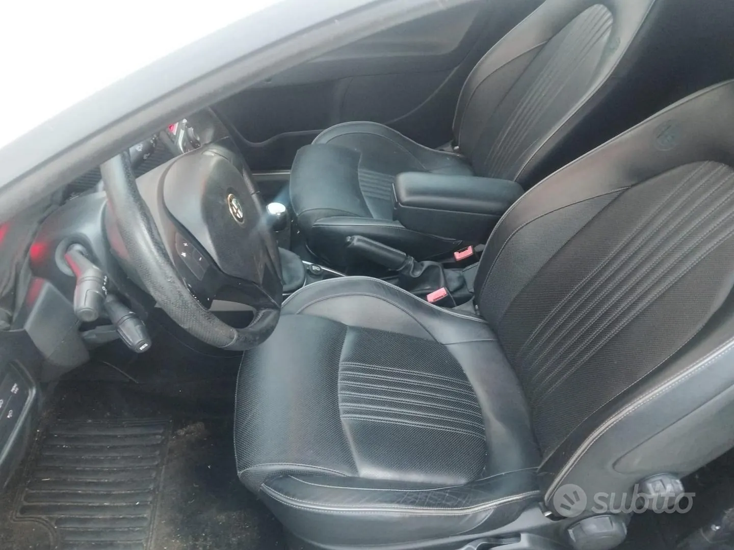 Alfa Romeo Mito 2010 photo 5