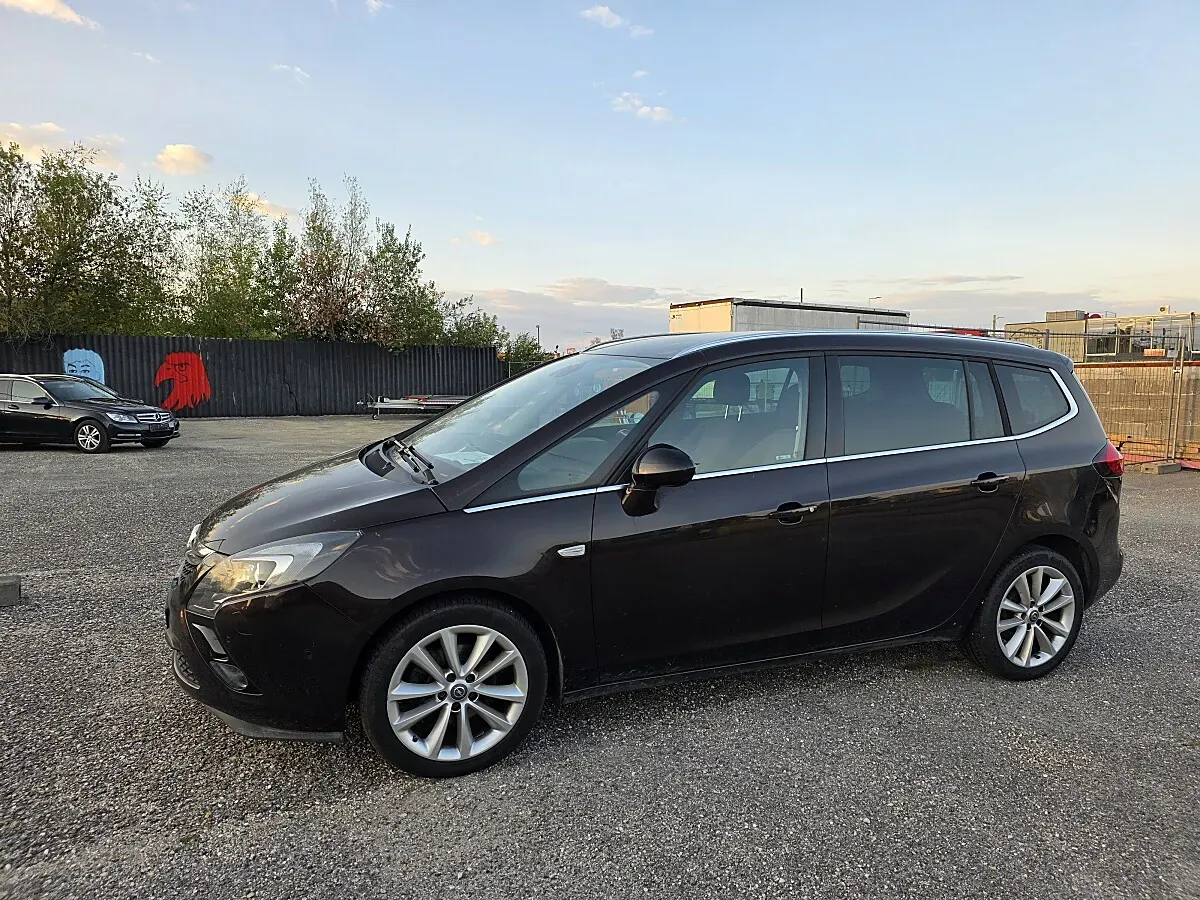 Opel Zafira Tourer 2015 photo 2