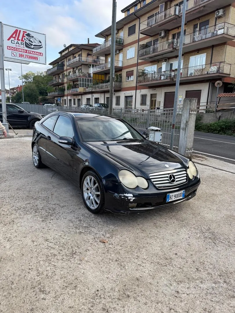 Mercedes-Benz C-Class 2002 photo 2