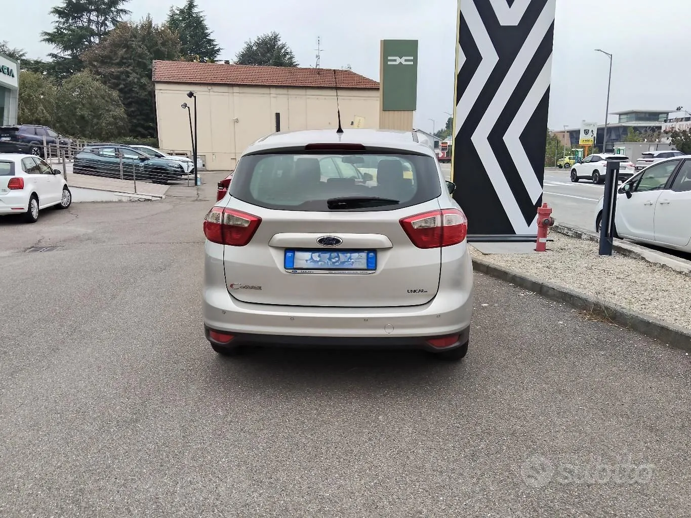 Ford C-Max 2013 photo 2