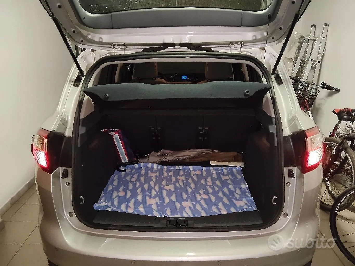 Ford C-Max 2013 photo 5