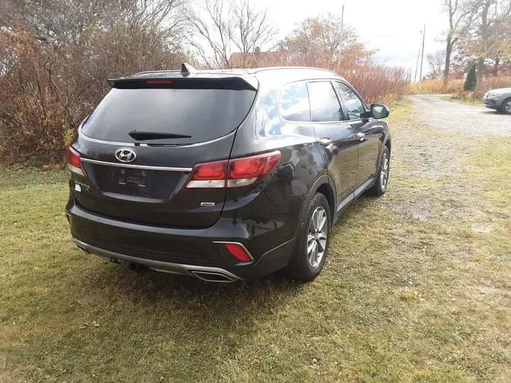 Hyundai Santa Fe 2019 photo 3