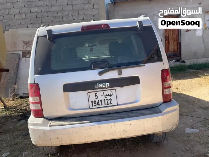 Jeep Liberty 2009 photo 3
