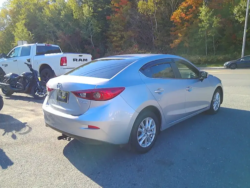 Mazda 3 2017 photo 5