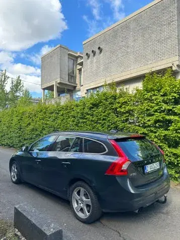 Volvo V60 2012 photo 2