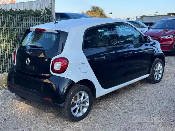 Smart Forfour 2019 photo 4