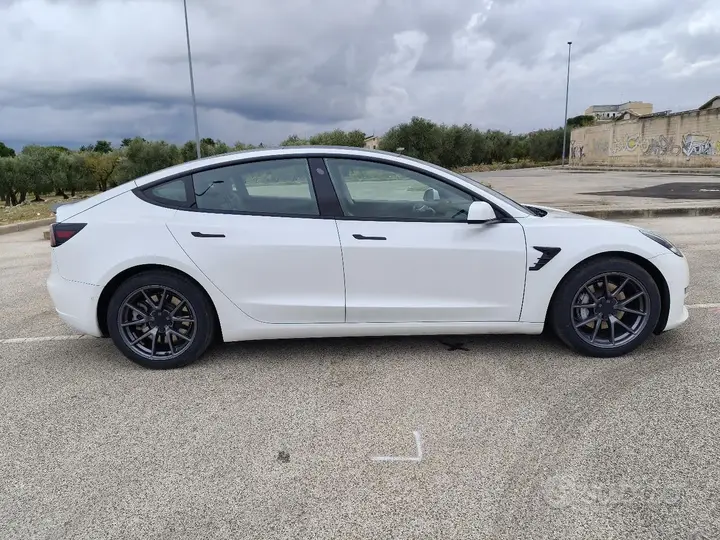 Tesla Model 3 2020 photo 5