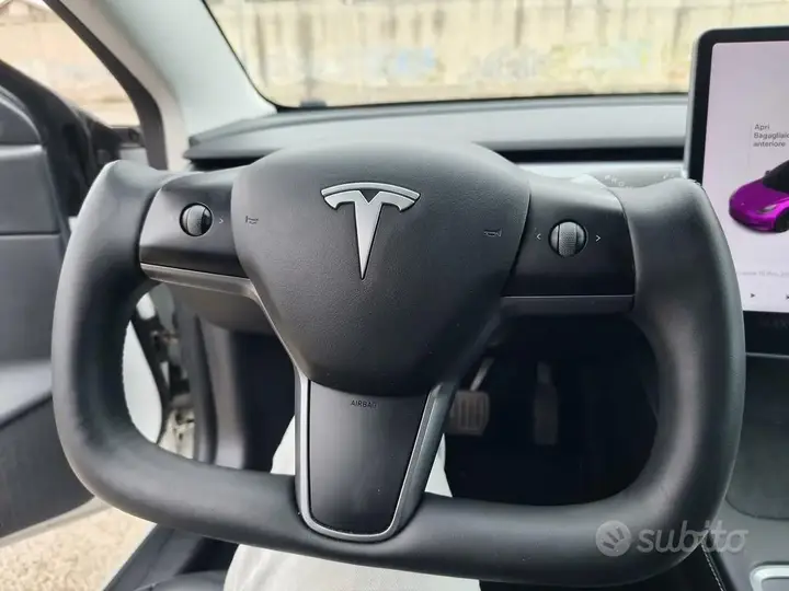 Tesla Model 3 2020 photo 2