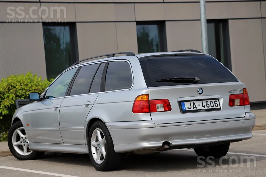 BMW 520 2002 photo 4