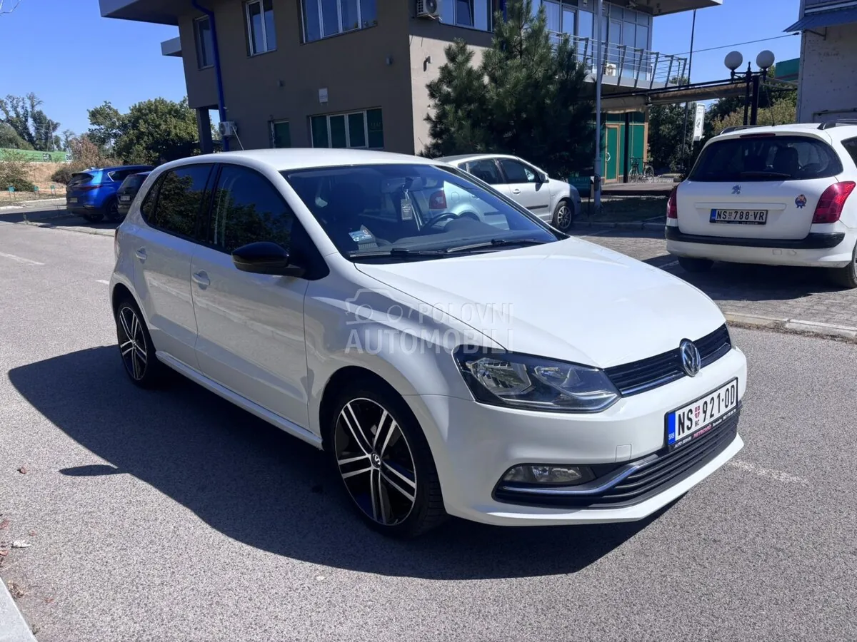 Volkswagen Polo 2014 photo 2