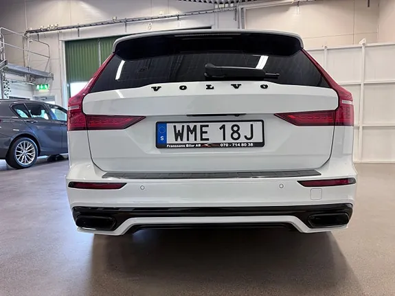 Volvo V60 2019 photo 3