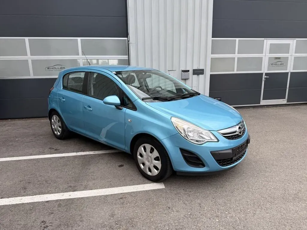 Opel Corsa 2012 photo 2