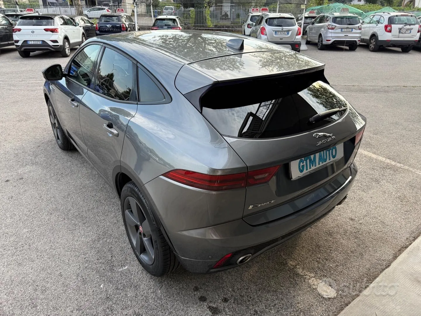 Jaguar E-Pace 2018 photo 5