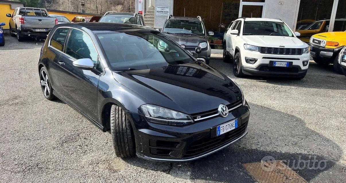 Volkswagen Golf R 2015 photo 2