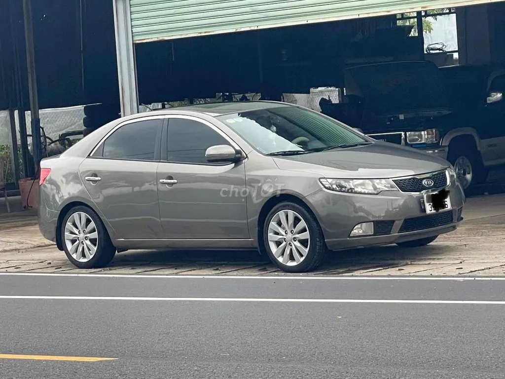 Kia Forte 2011 photo 2