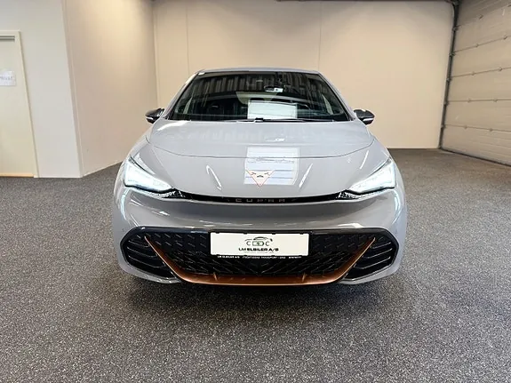 Cupra Born 2023 photo 2