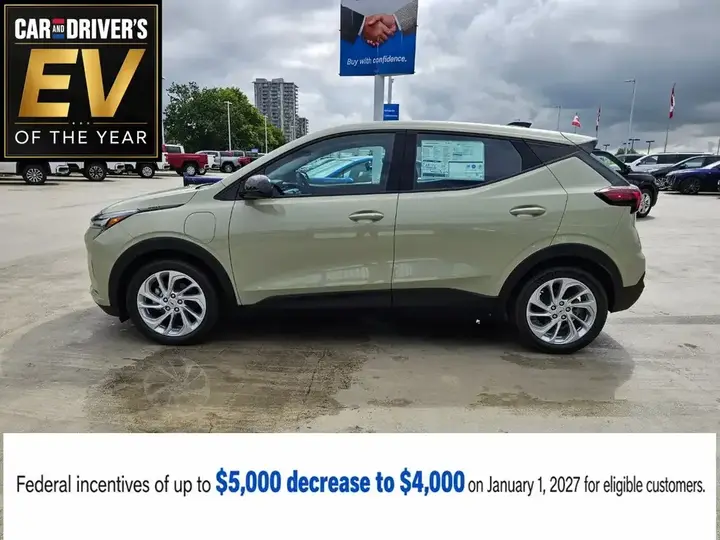 Chevrolet Bolt 2027 photo 5
