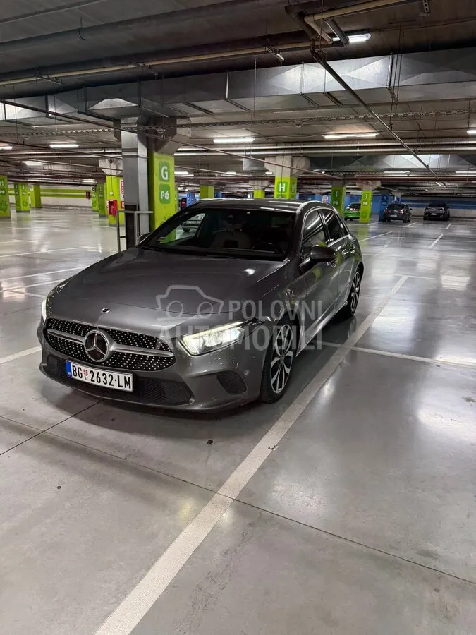 Mercedes-Benz A 180