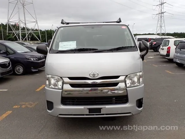 Toyota Regiusace Van 2015 photo 5