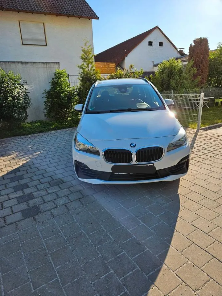 BMW 216D