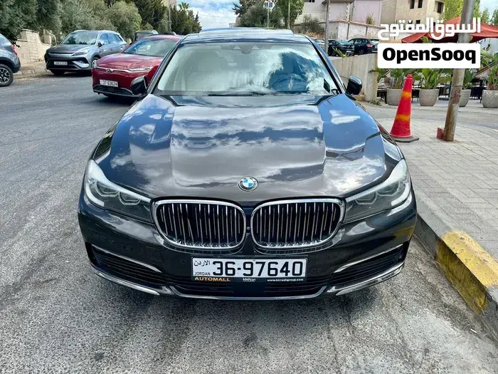 BMW 7 Series 2017 photo 2