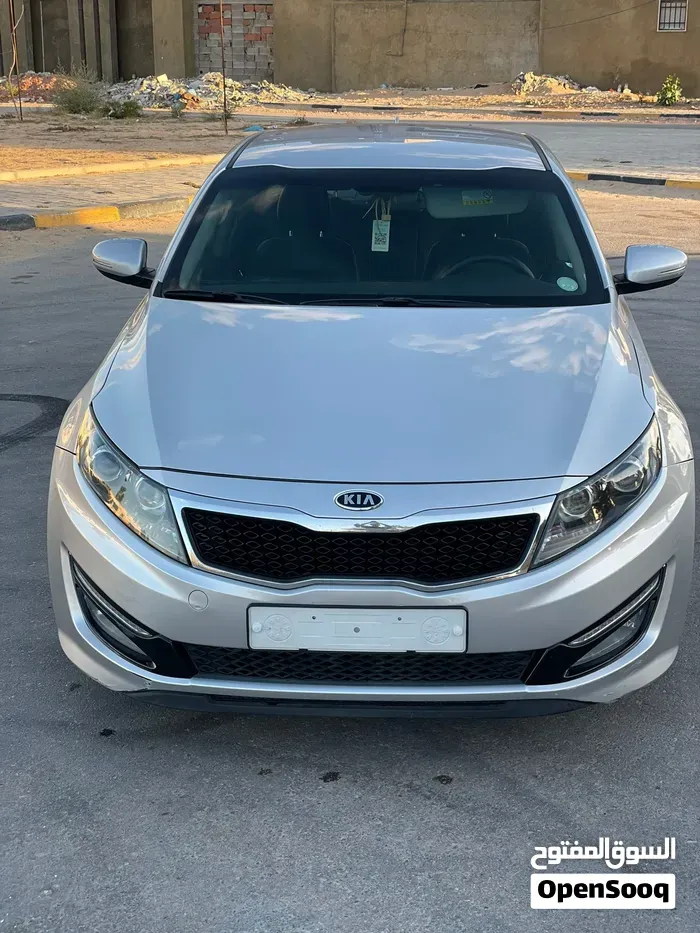 Kia K5 2011 photo 4