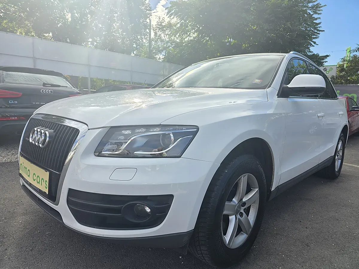 Audi Q5 2010 photo 2