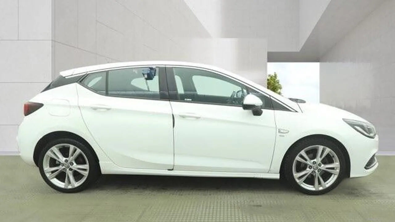 Vauxhall Astra 2017 photo 4